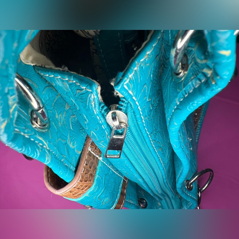 โจ๐ COWGIRL TRENDS Gold Silver Blue Buckle Studded & Jeweled Shoulder Purse Bag - Picture 6 of 17